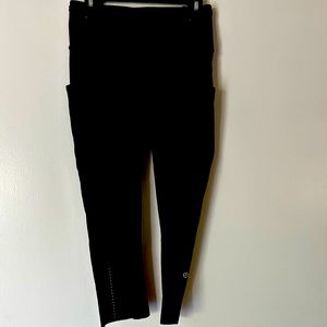 Fast And Free High-Rise Crop